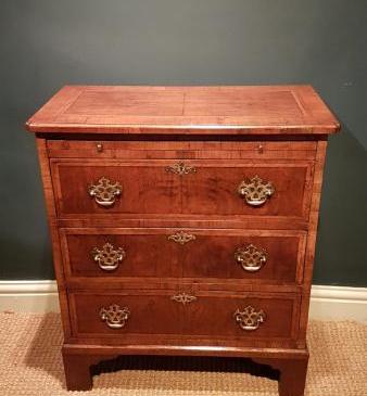 Edwardian Walnut Bachelors Chest