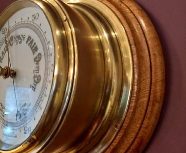 Antique Polished Brass Bulkhead Marine Barometer - Image 5