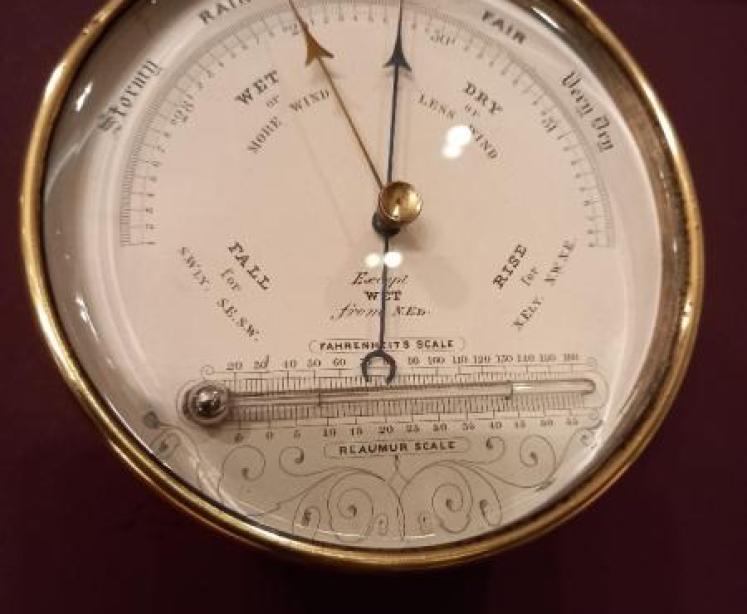 Antique Polished Brass Marine Barometer with Thermometer - Image 4