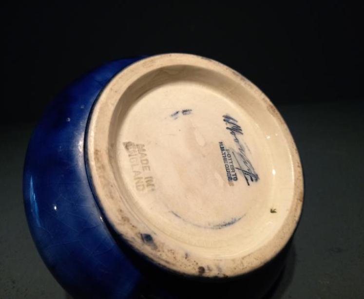 Moorcroft Leaf & Berries Vase - Image 5