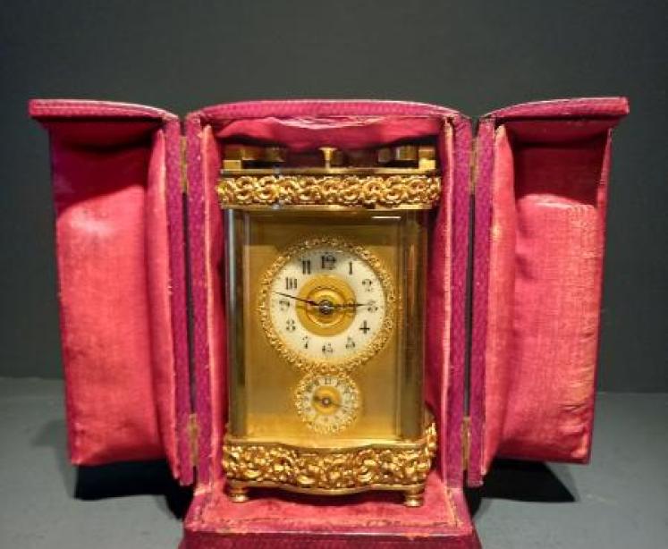 Fine 19th Century Striking Carriage Clock in Original Case - Image 1