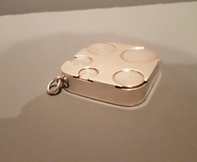 George V Silver Coin Holder - Image 1