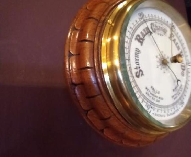 Antique Polished Oak Gimped Edge Ship's Barometer - Image 3