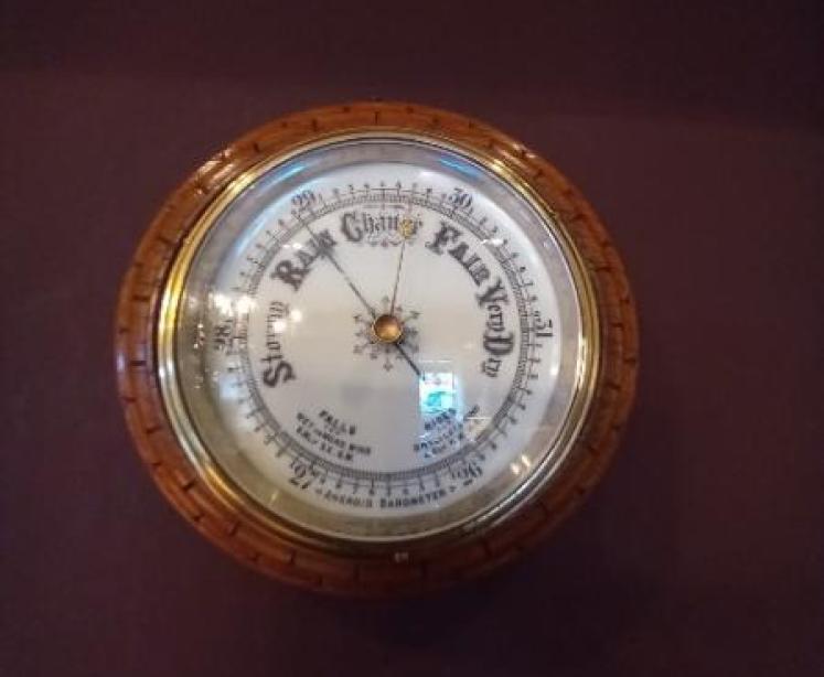 Antique Polished Oak Gimped Edge Ship's Barometer - Image 7