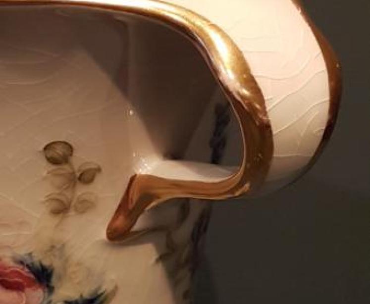 Early Moorcroft 'Forget Me Not' Floral Spray Vase - Image 4