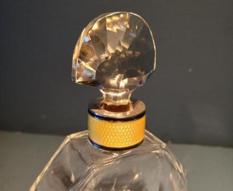 George V Period Silver & Yellow Enamel Mount Scent  - Image 7