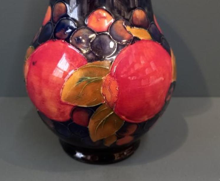 An Early Moorcroft 'Seeded Pomegranate' Vase - Image 3