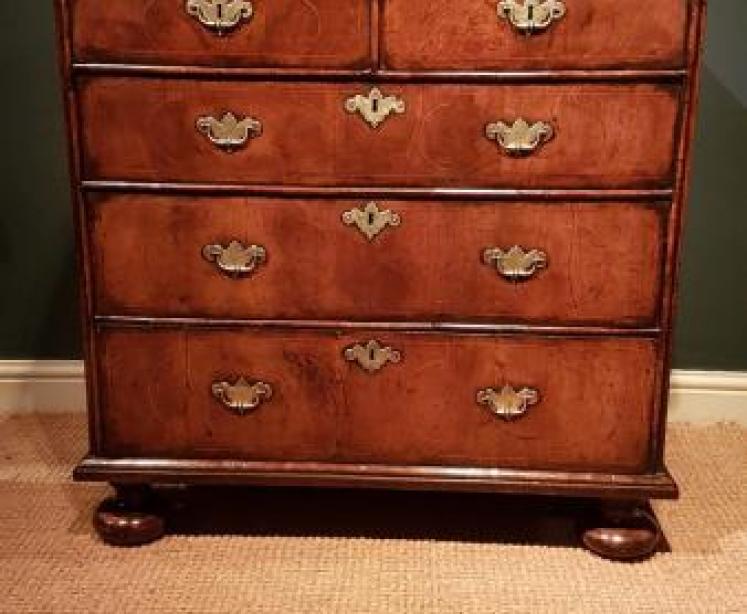 William and Mary Period Walnut Chest of Drawers - Image 2