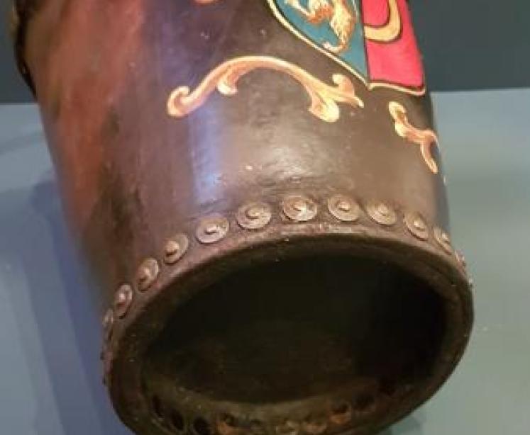 Superb Antique Leather Fire Bucket - Image 2