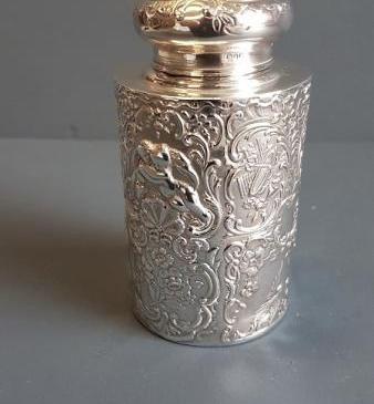 Fine Quality Victorian Silver Tea Caddy 