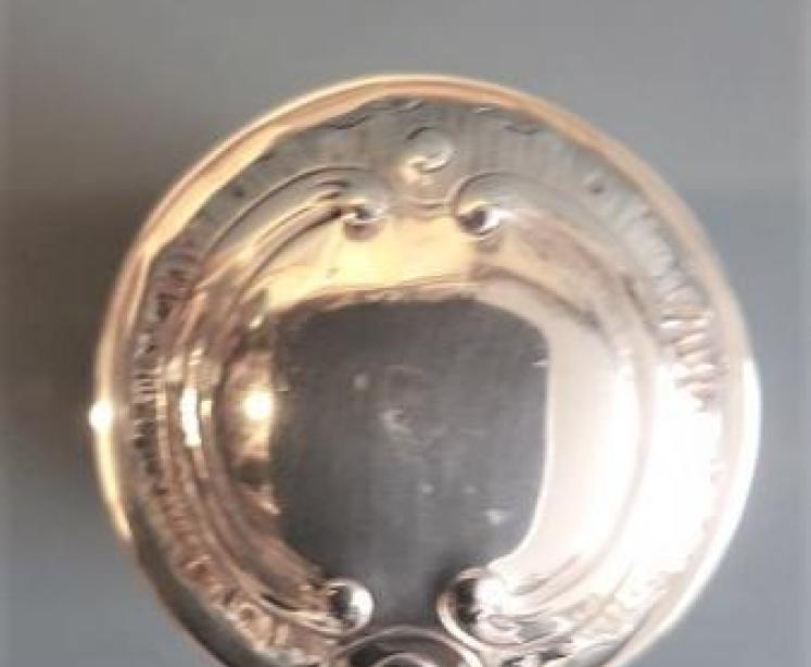 Fine Quality Victorian Silver Tea Caddy  - Image 4