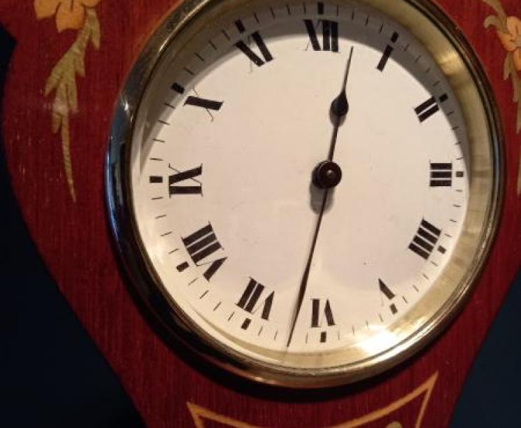 Elegant Edwardian Period Inlaid Mantel Clock - Image 2