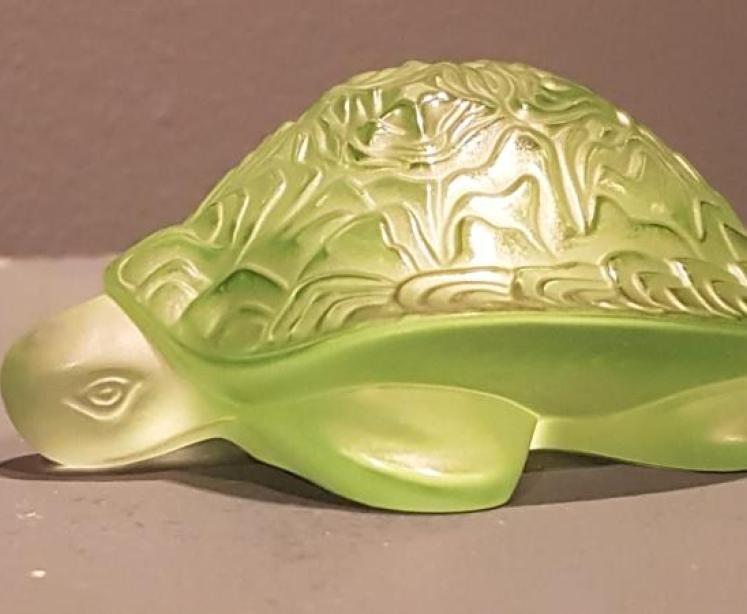 Lalique Opalescent Turtle - Image 5