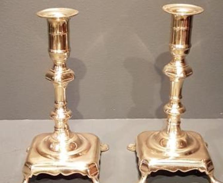 Fine Pair of George III Brass Candlesticks - Image 1