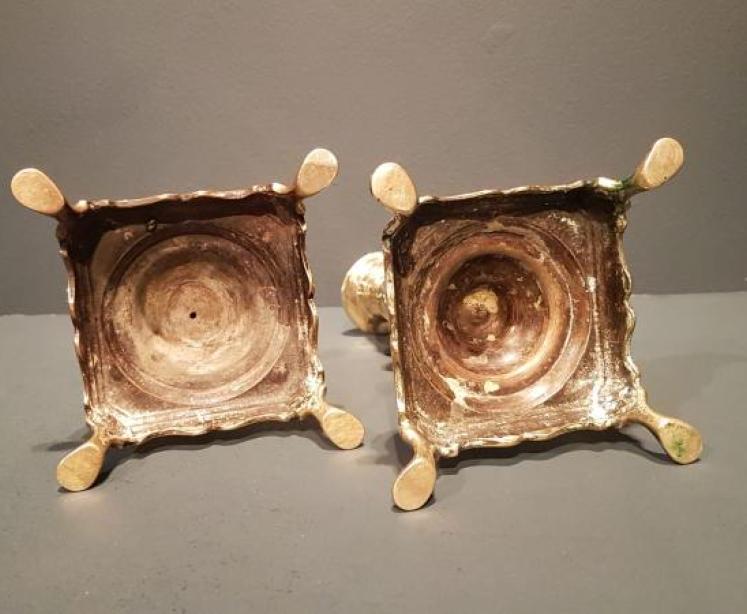 Fine Pair of George III Brass Candlesticks - Image 3