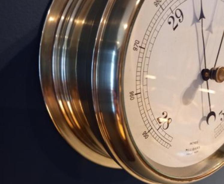 Antique Polished Brass Bulkhead Marine Barometer - Image 5