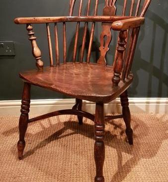 Early Victorian Ash and Elm Windsor Chair