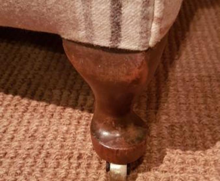 Superb Victorian Fluted Back Wing Arm Chair - Image 5