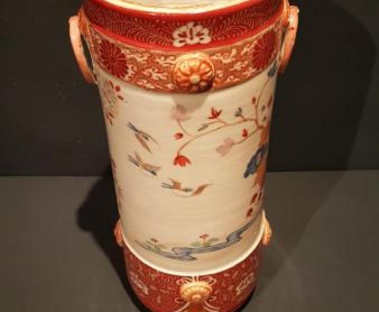 Fine Quality Oriental Vase - Image 2