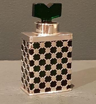 George V Silver and Emerald Glass Scent Bottle