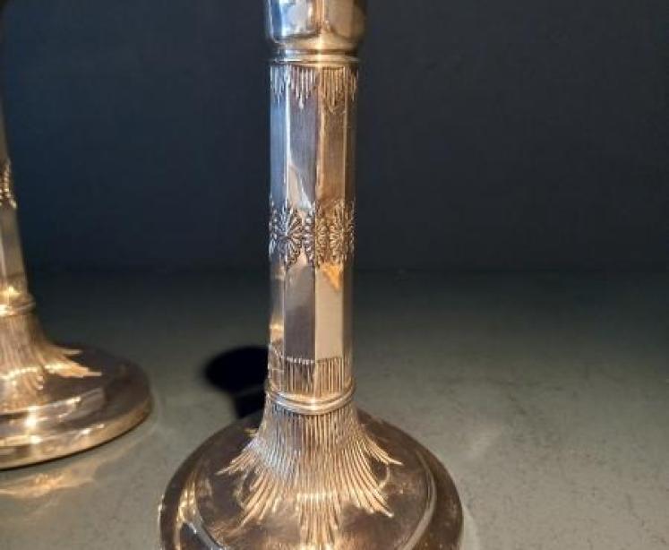 Superb Pair of Antique Silver Oval Base Candlesticks - Image 5