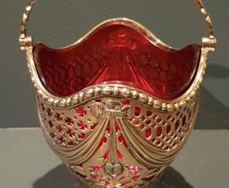 Edwardian Silver Gilt Bonbon Dish with Cranberry Liner - Image 1