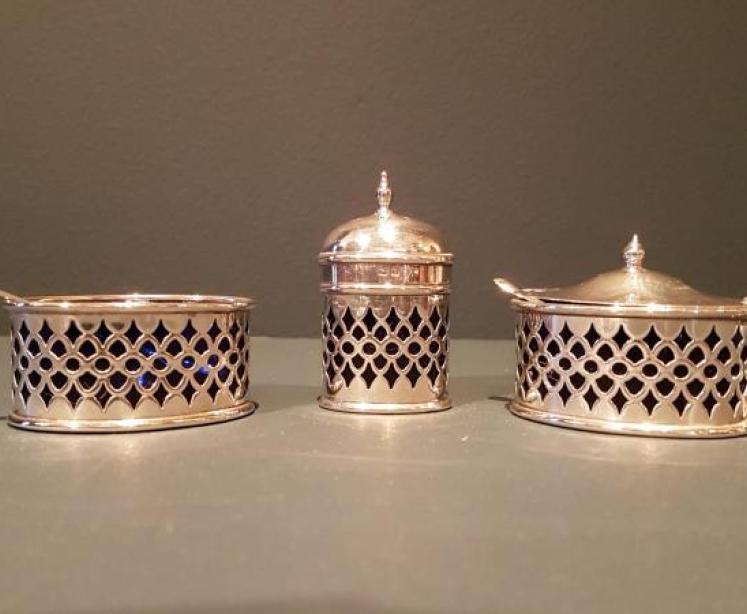 George V Period Silver 3 Piece Cruet Set - Image 1