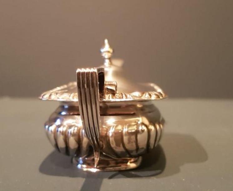 Victorian Chester Silver Mustard Pot - Image 3