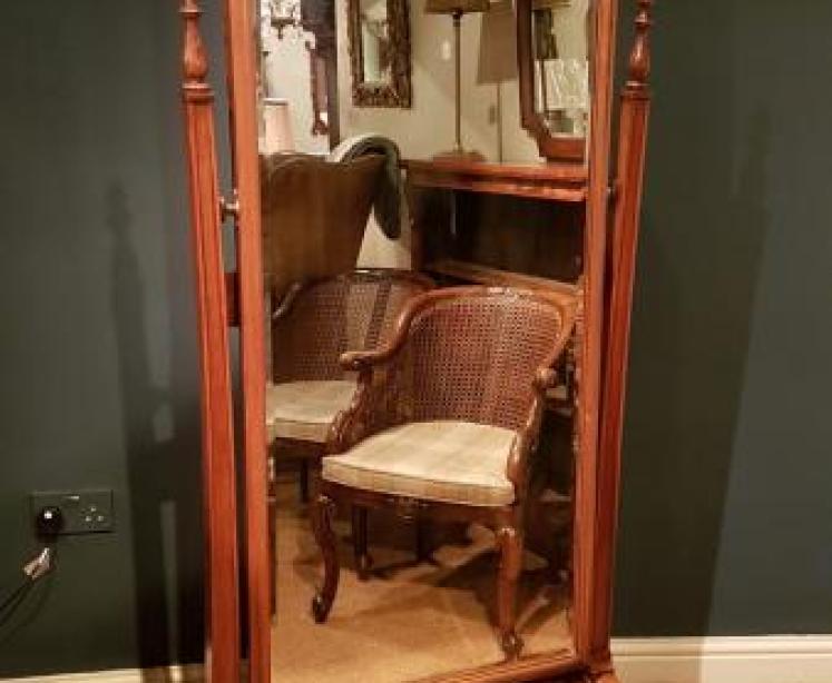 Fine Quality Victorian Walnut Cheval Mirror - Image 1