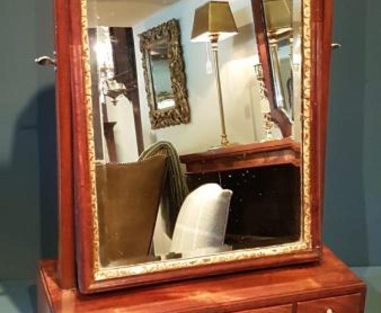 George III Mahogany Toilet Mirror - Image 2