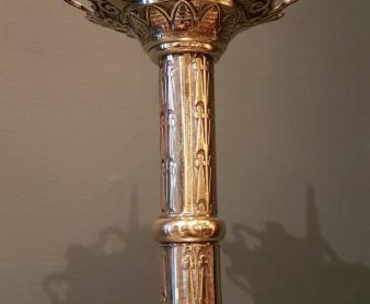 Large Pair of Victorian Brass Candlesticks - Image 2