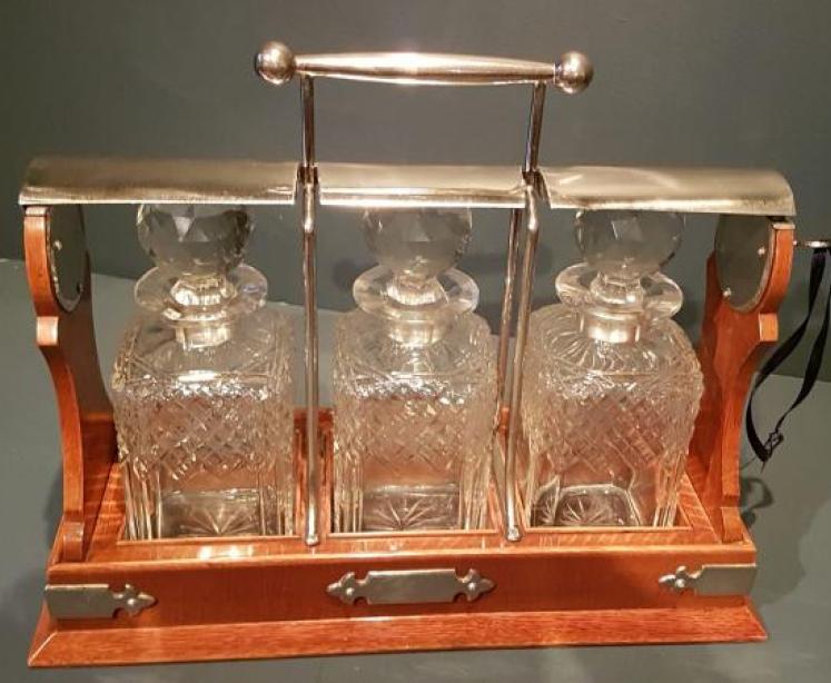 Victorian Oak 3 Bottle Tantalus by Hobbs - Image 6