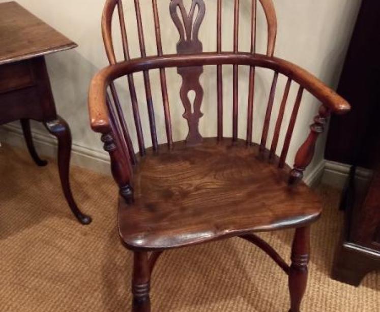 Early Victorian Ash & Elm Low Back Windsor Armchair - Image 1