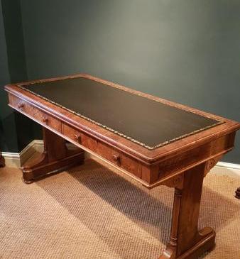 Fine Quality Early Victorian Walnut Writing Table