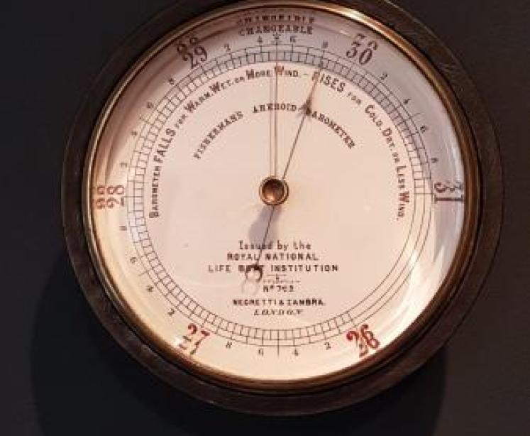 Negretti & Zambra RNLI Fisherman's Marine Barometer - Image 1
