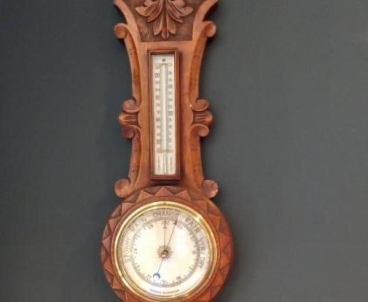 Mid Victorian Small Polished Oak Banjo Barometer - Image 1