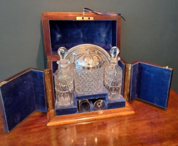 Superb Antique Burr Walnut Gin Drinks Cabinet - Image 1