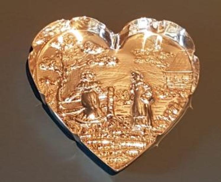 Victorian Silver Heart Shaped Dish by William Comyns - Image 1