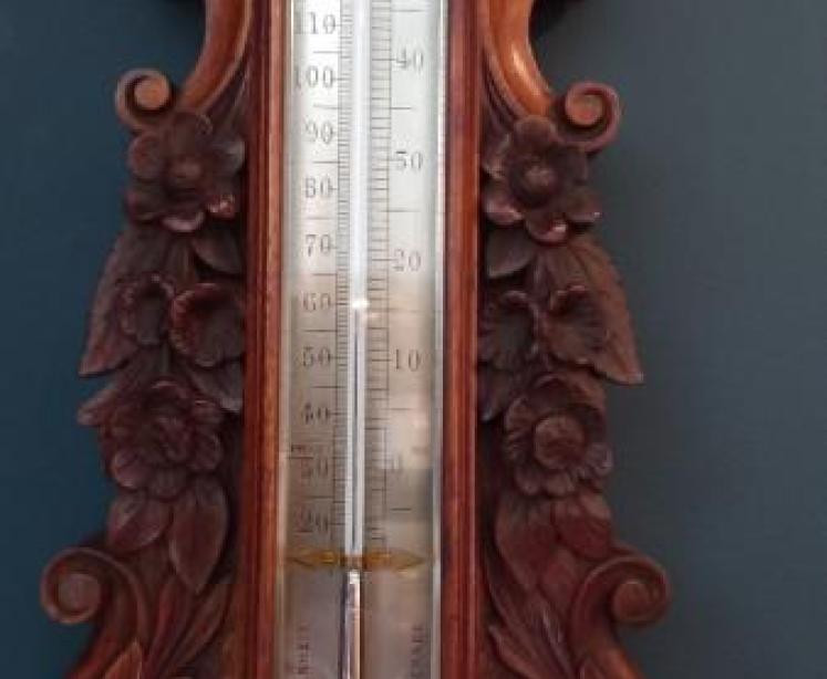 Superb Mid Victorian Solid Walnut Carved Banjo Barometer - Image 5