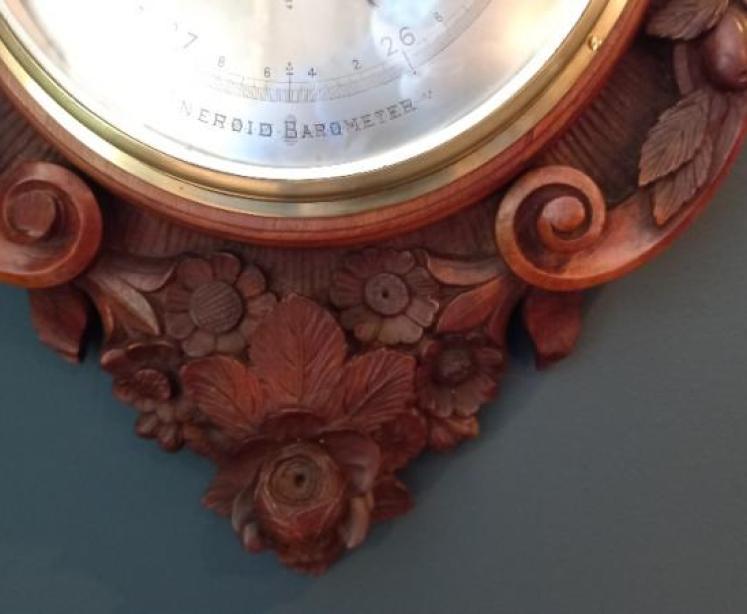 Superb Mid Victorian Solid Walnut Carved Banjo Barometer - Image 7