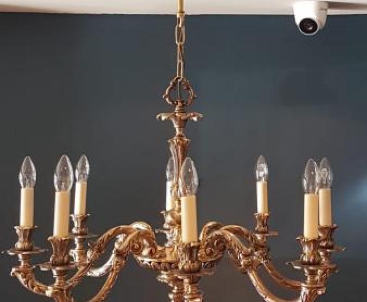 Edwardian Cast Brass 8 Arm Chandelier - Image 1