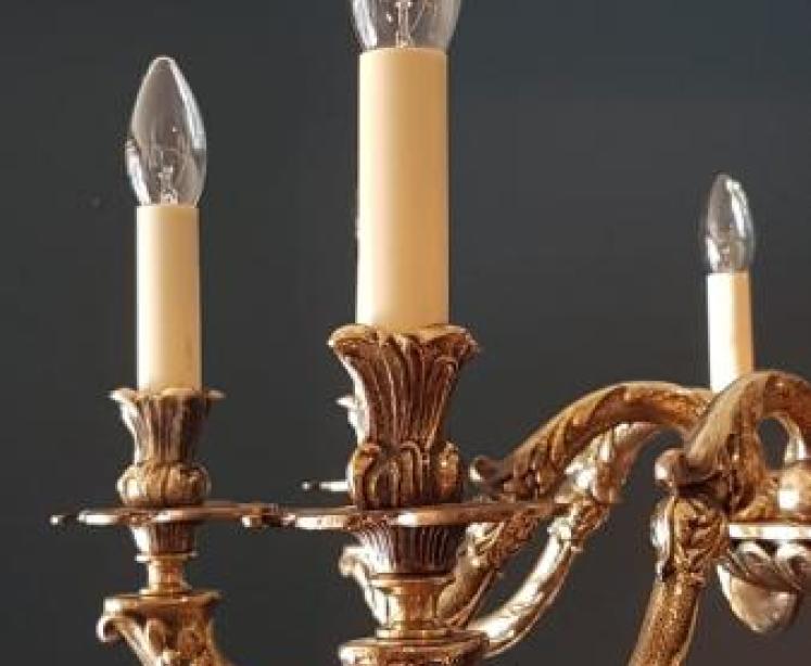 Edwardian Cast Brass 8 Arm Chandelier - Image 3