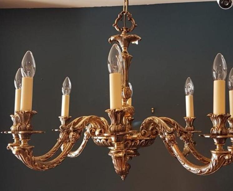 Edwardian Cast Brass 8 Arm Chandelier - Image 6