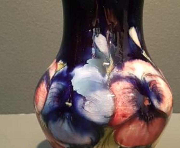 Early Moorcroft Pansy Vase - Image 4
