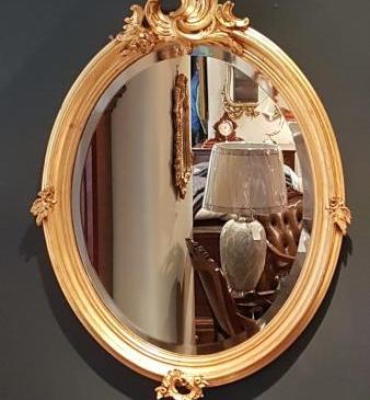 Quality Victorian Oval Timber Gilt Mirror