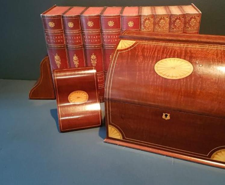 Superb Victorian Mahogany Stationery Box & Bookends - Image 7