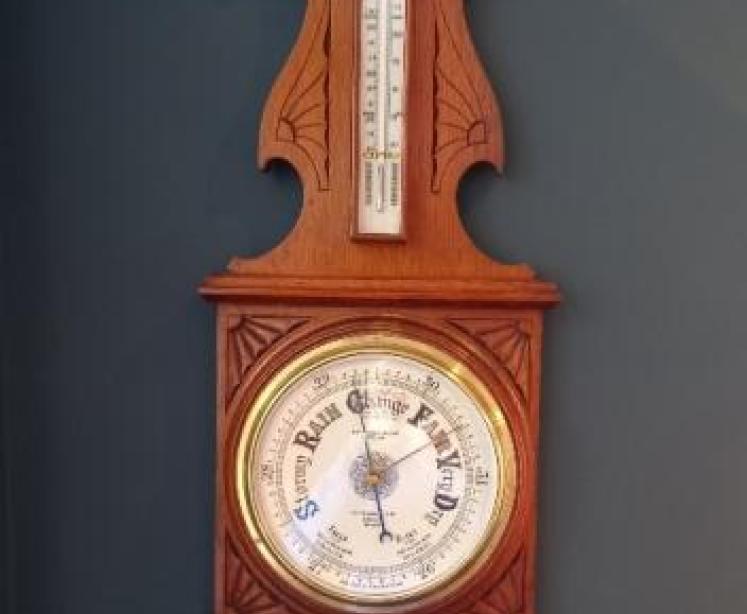 Antique Polished Oak Hughes of London Banjo Barometer - Image 1