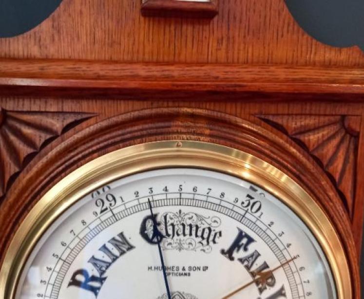 Antique Polished Oak Hughes of London Banjo Barometer - Image 6