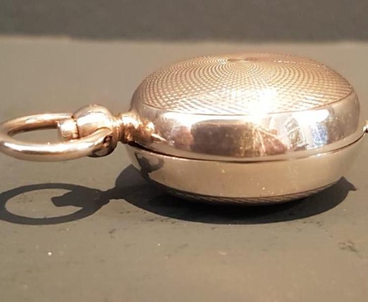 Edwardian Engine Turned Silver Sovereign Case - Image 4