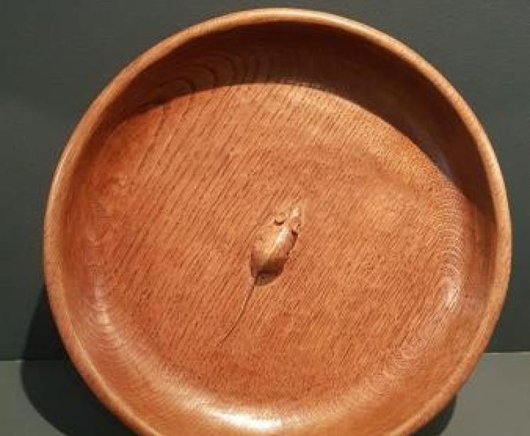 Superb Large Mouseman Fruit Bowl - Image 3